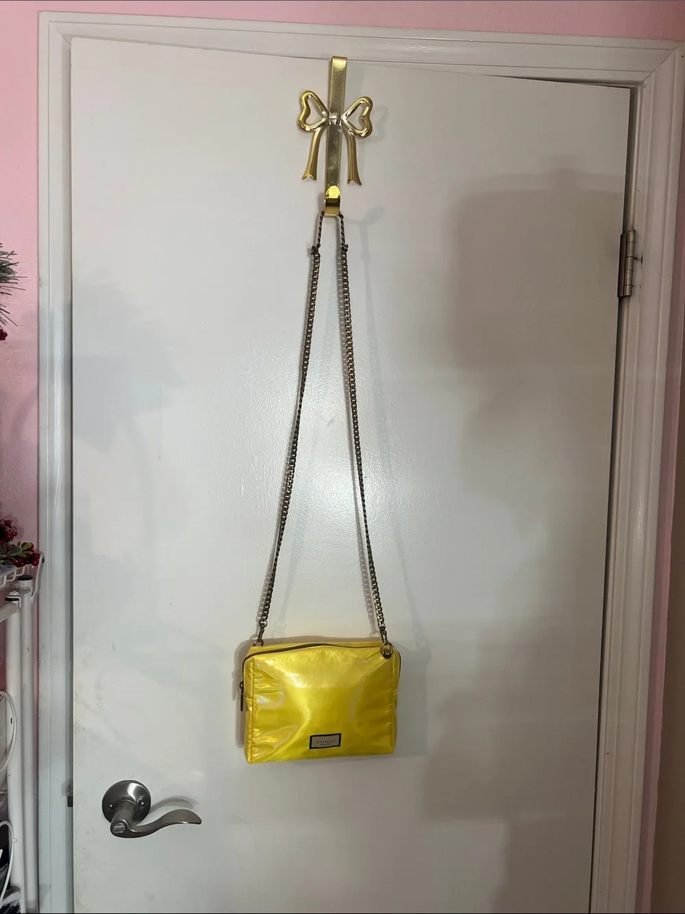 Gucci Yellow Pouch with 47 inch chain/Hardware